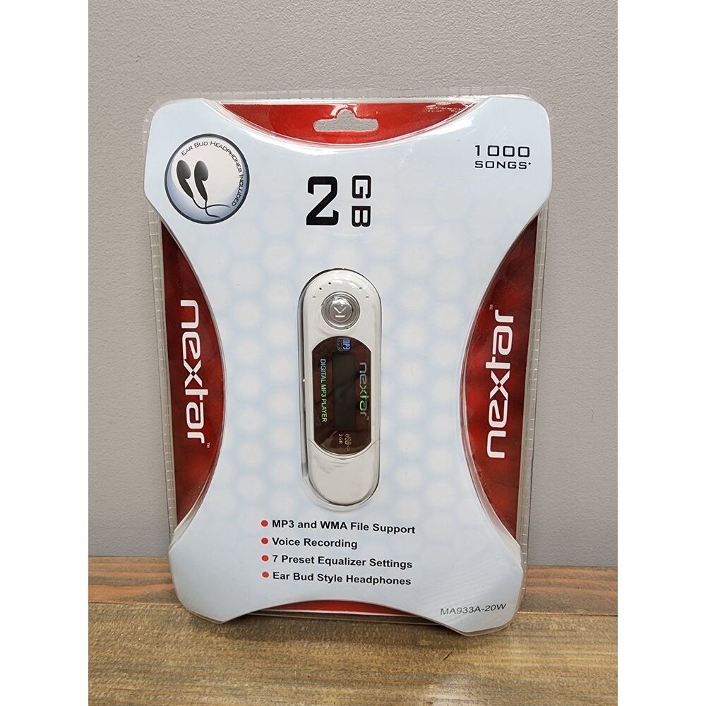 Nextar MP3 Player 2 GB Digital Player Recorder Headphones Bundle NEW